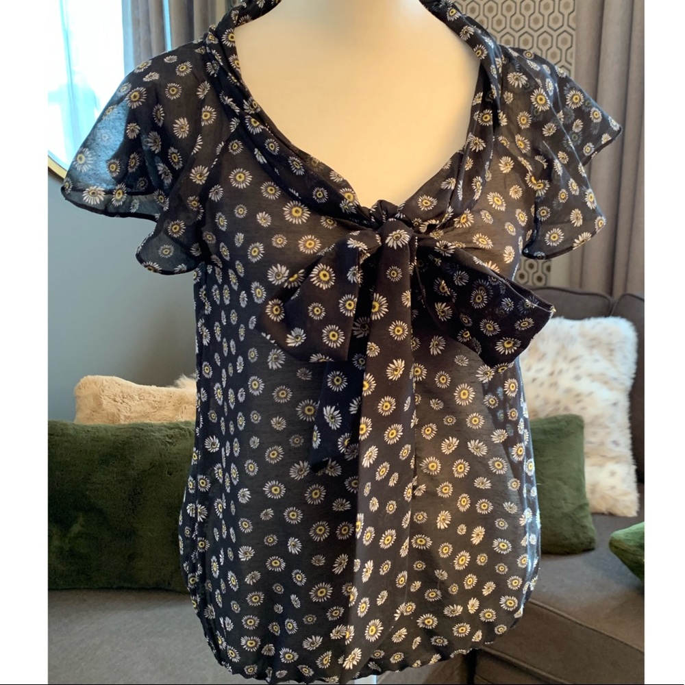 Divided by H&M Short Sleeve Daisy Top